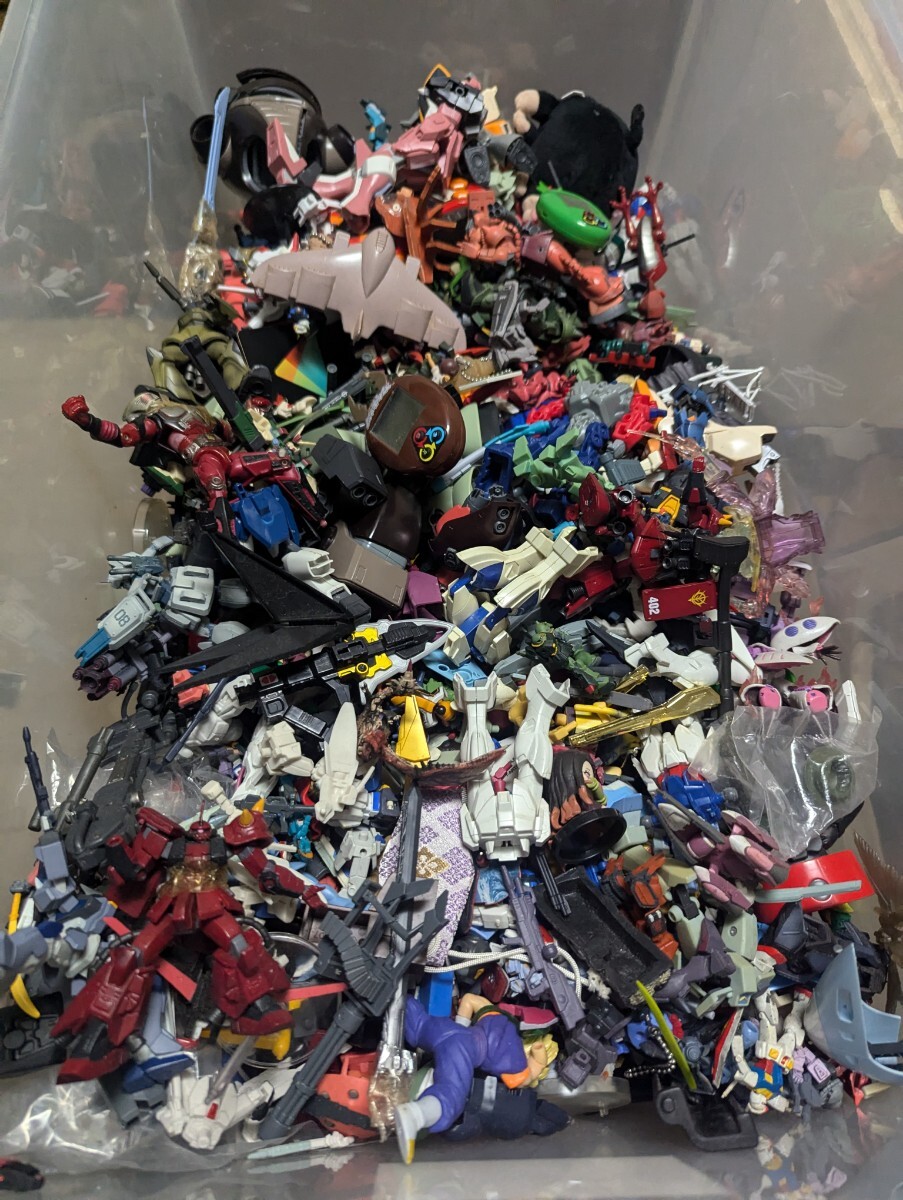 ガンダム　おもちゃ フィギュア 大量 詰め合わせ 汚れあり