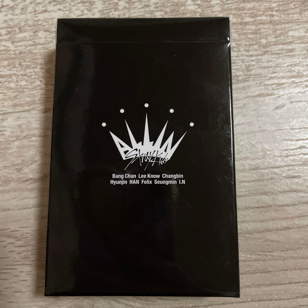 Stray Kids ALL IN トランプ