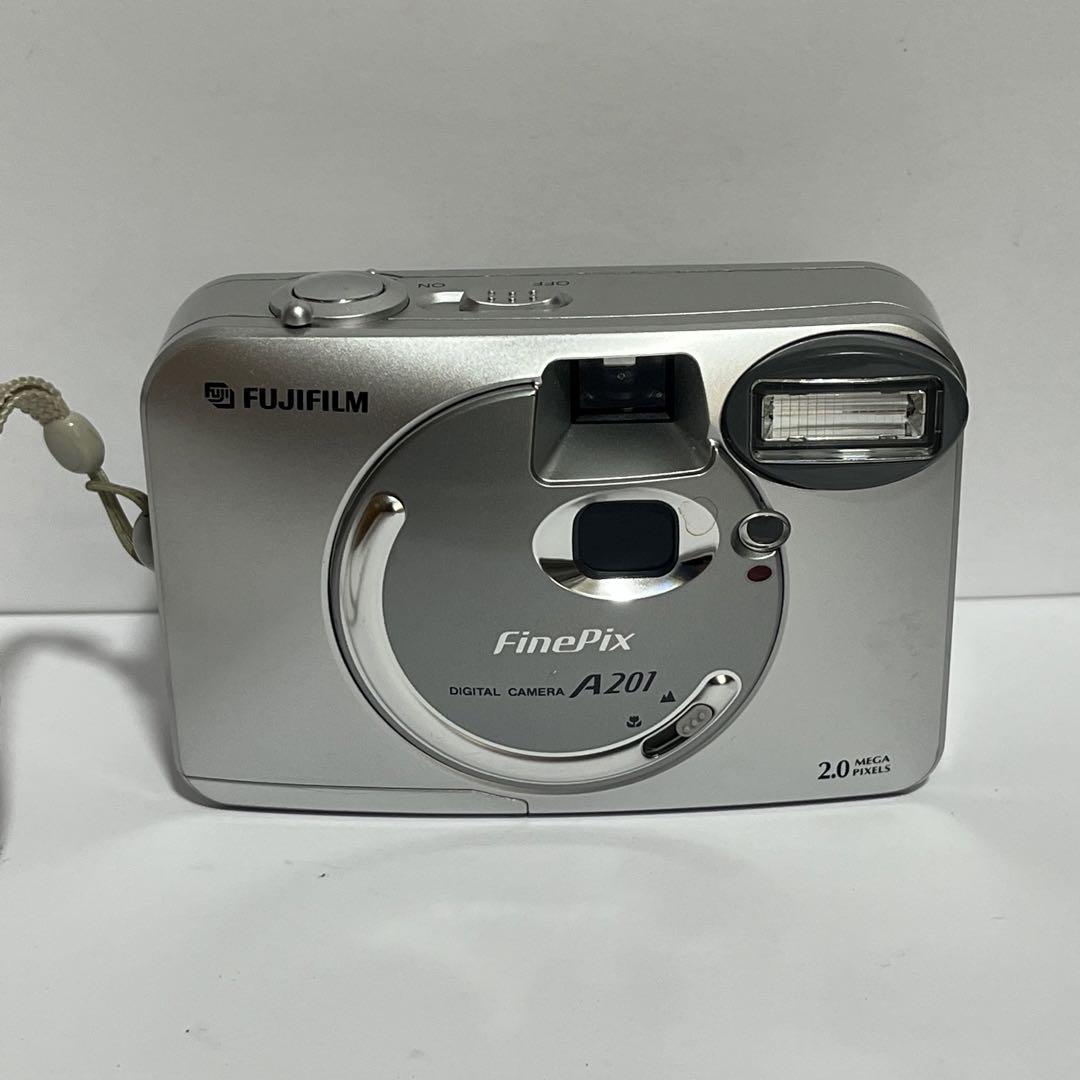 富士フィルム　Finepix A201 コンパクトデジタルカメラ　動作品富士フイルム;有些许损伤或污渍