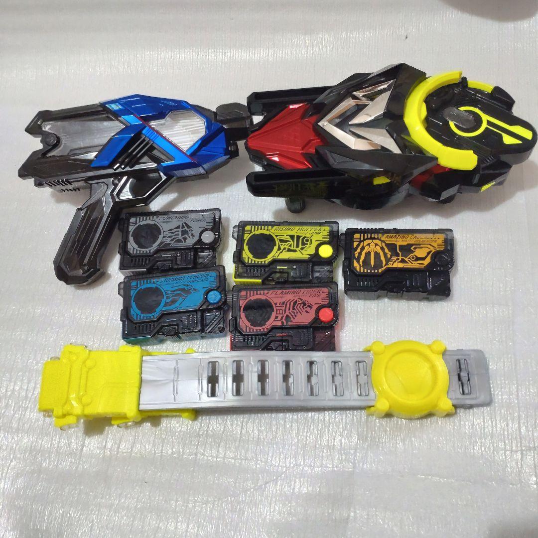 仮面ライダーゼロワン　変身ベルト　ゼロワンドライバー　ショットライザー有些许损伤或污渍
