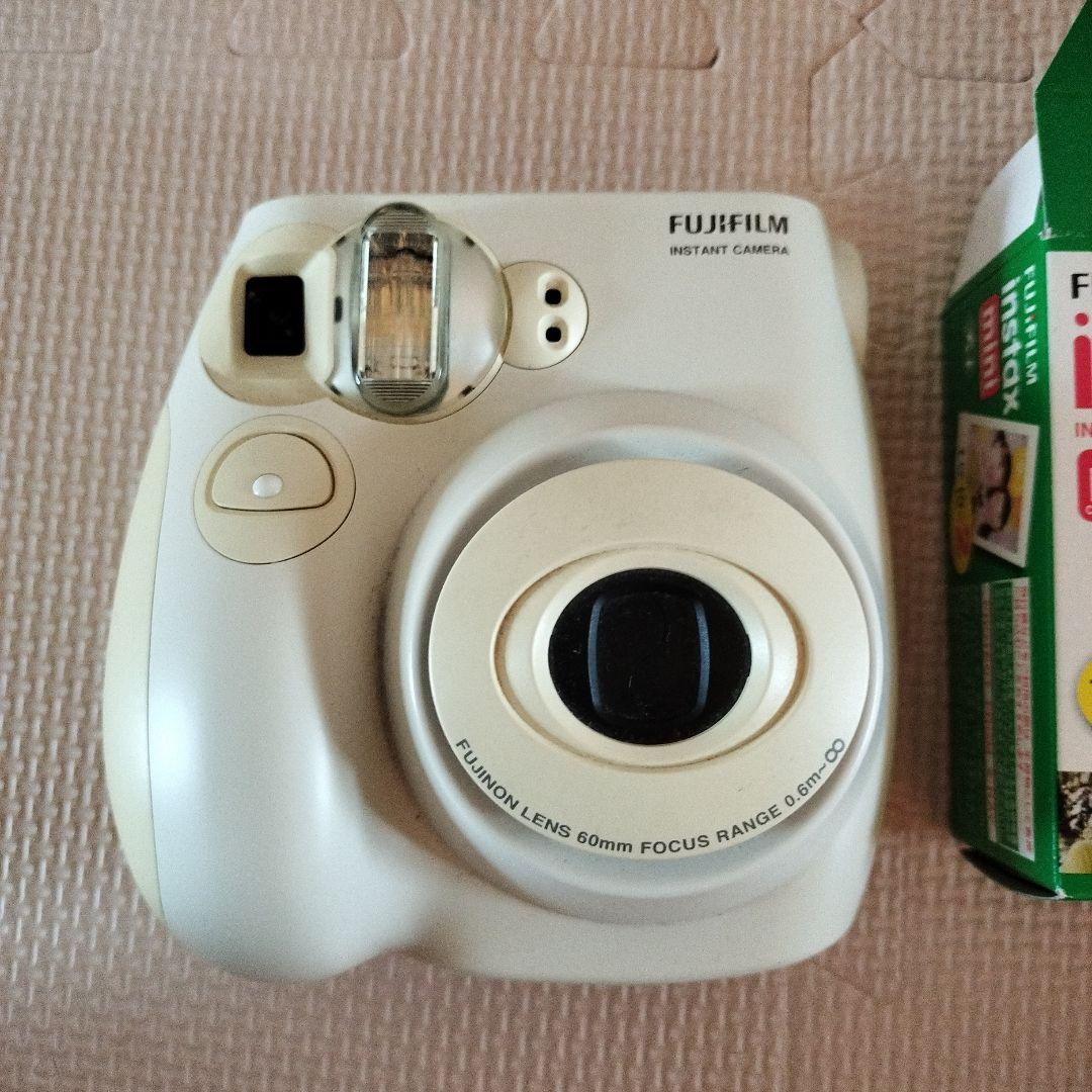 フジフィルム　チェキ　instax
mini 7s　ジャンク品整体状态不佳