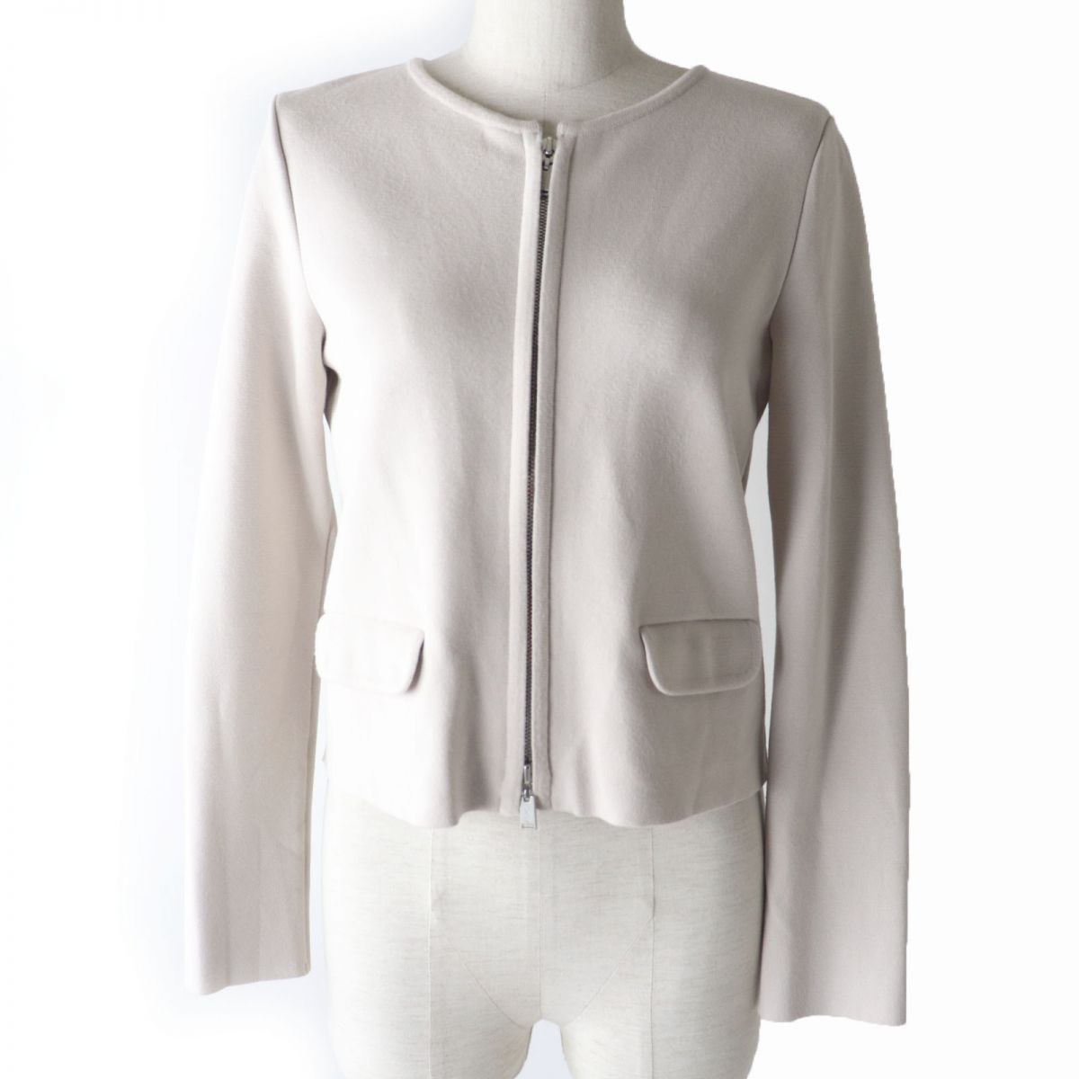 【ドンドン見直し】良品☆ 正規品 FOXEY フォクシー URBAN STANDARD 42844 ZIP ニットジャケット サンドベージュ 38 日本製 ハンガー付き【中古】