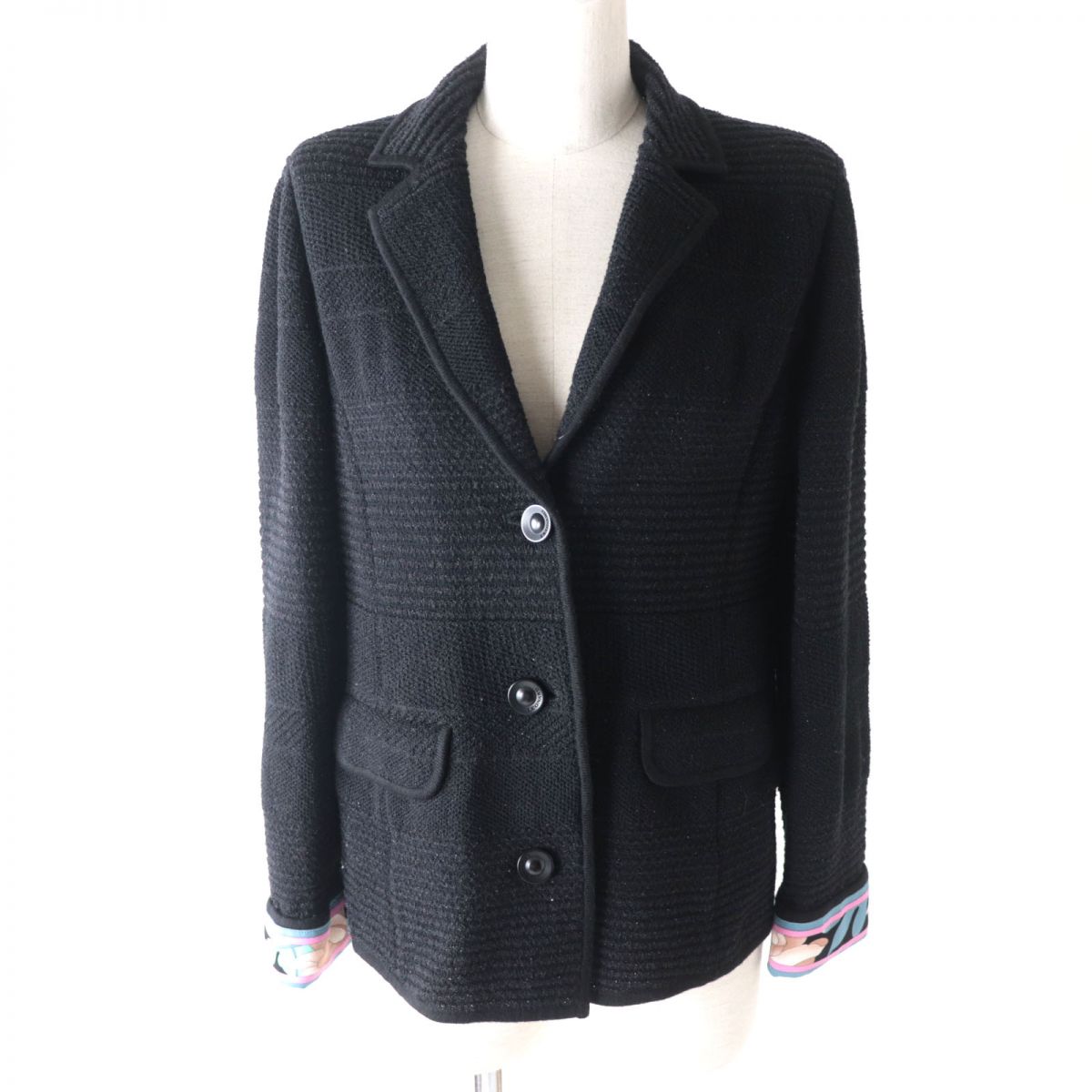 美品★正規品 LEONARD FASHION レオナール ファッション 0397964 ロゴボタン付き ニットジャケット レディース ブラック×マルチ 40 日本製【中古】