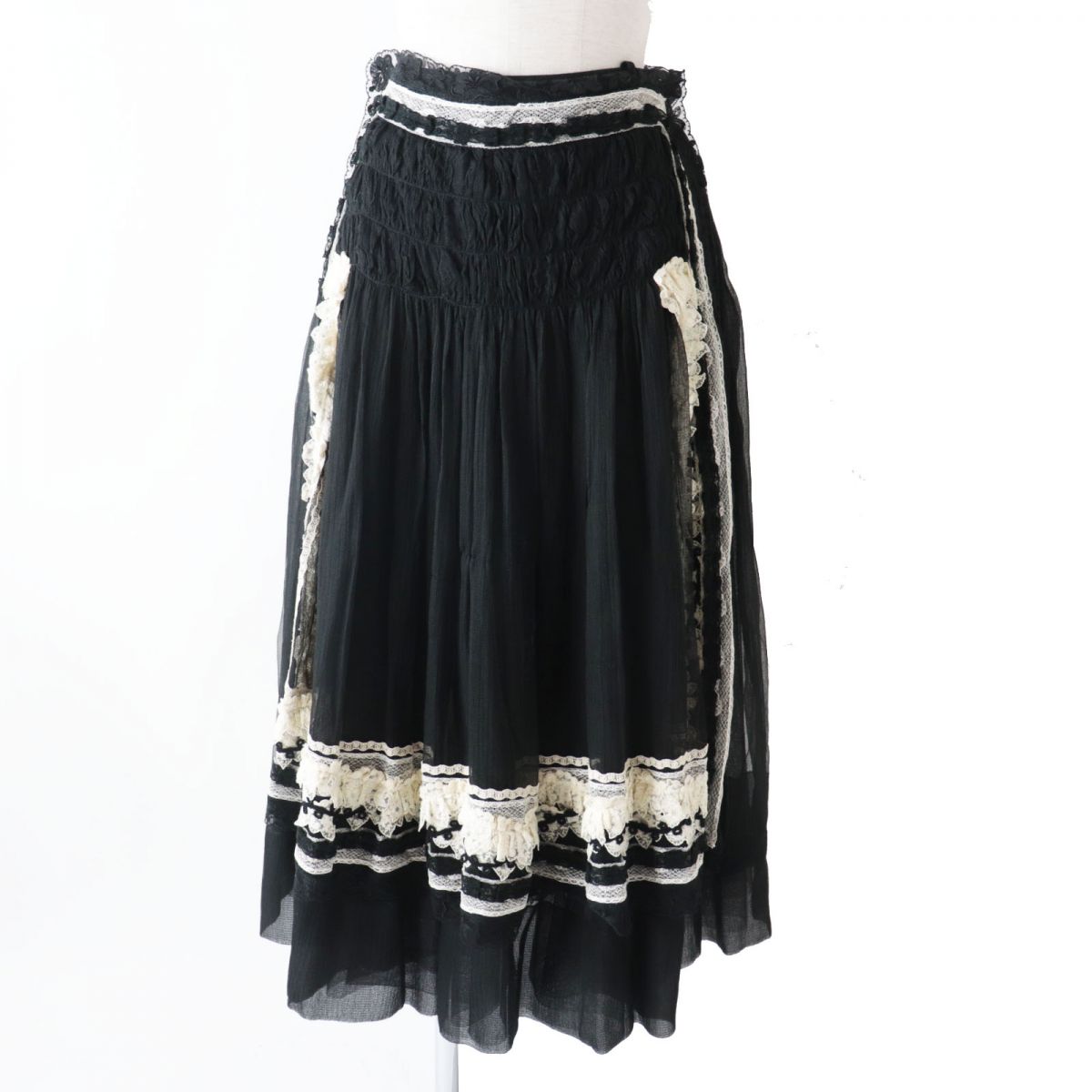 美品◎正規品 フランス製 CHANEL シャネル 02P P19578 レディース レース使い ロング丈 チュール フレアスカート ブラック×ホワイト 38【中古】