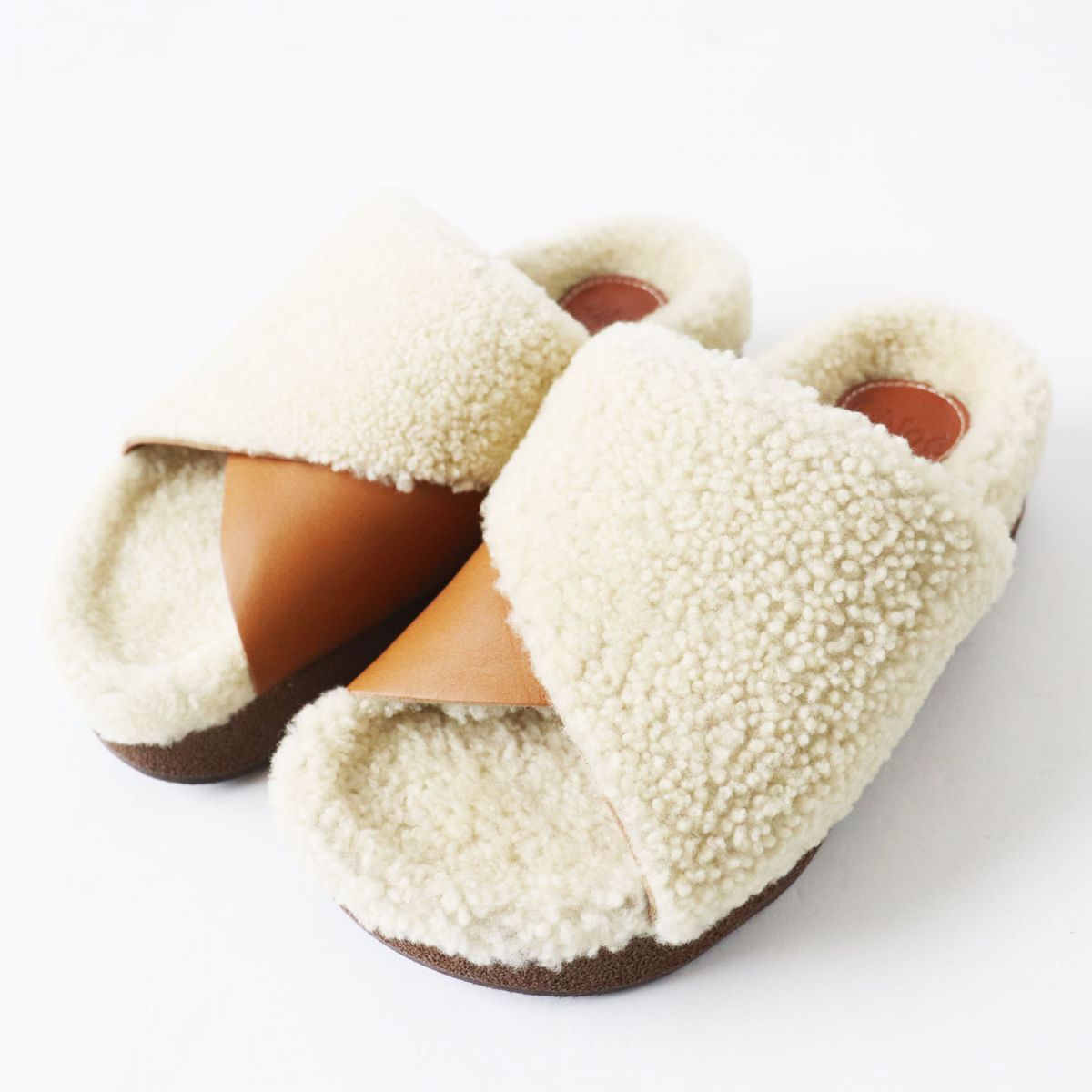未使用品◎正規品 Chloe クロエ WAVY SLIDES レディース ムートンレザー フラットサンダル ブラウン×ベージュ 35 箱・袋付き【中古】