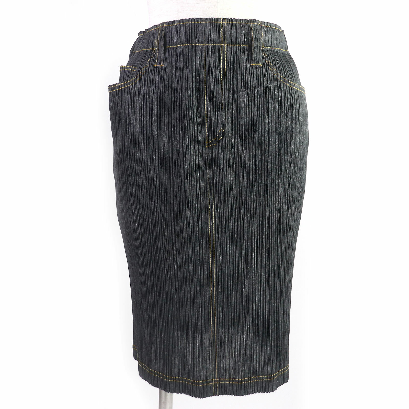 極美品□PLEATS PLEASE プリーツプリーズ イッセイミヤケ PP75-JG021 デニム風デザイン ステッチ ミディ丈 プリーツスカート ブラック 1 日本製 正規品 レディース【中古】