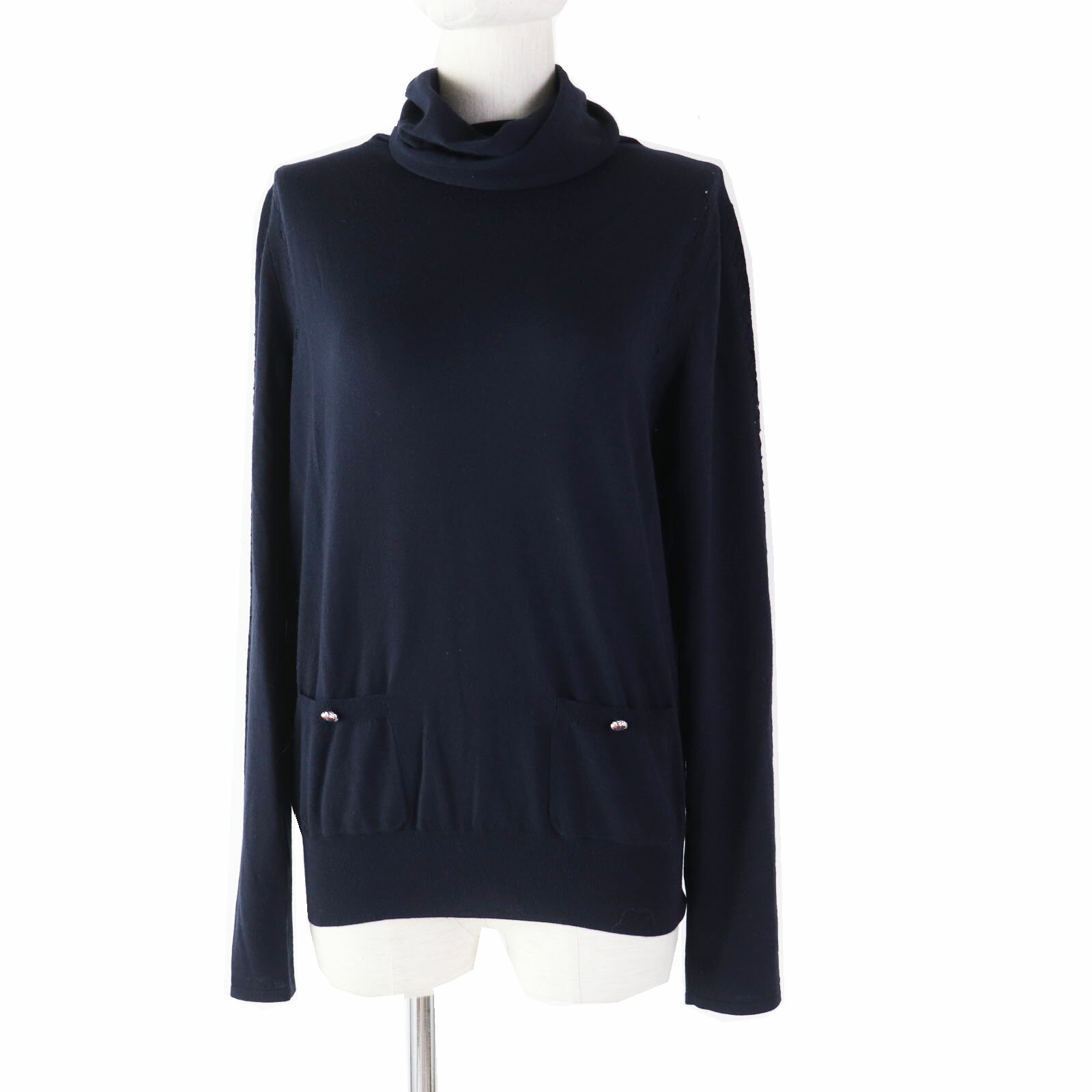 未使用品◎CHANEL シャネル 19B P62251 ポケット・ココマークボタン付き タートルネック 長袖 ニット ネイビー 38 イタリア製 レディース【中古】