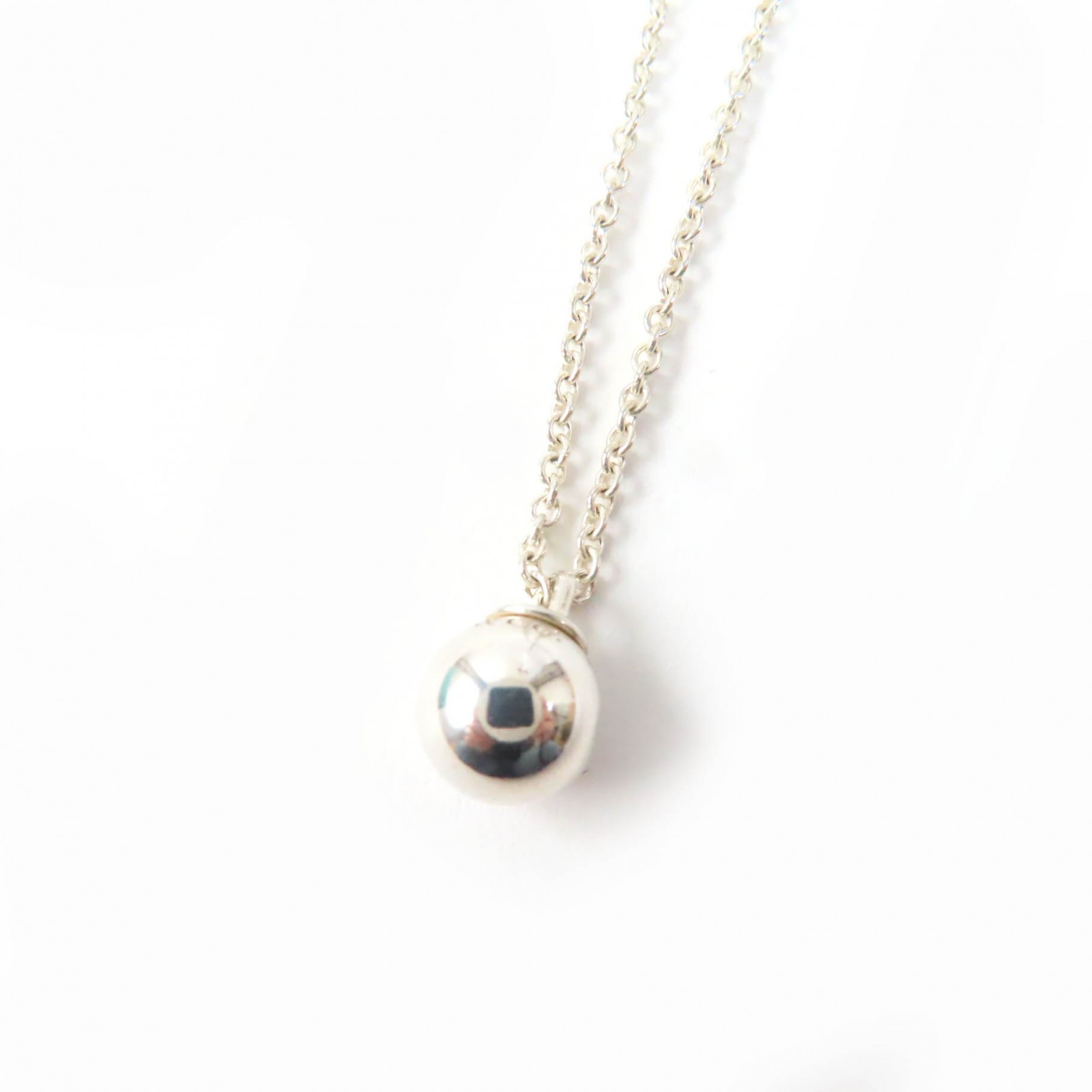 美品☆TIFFANY&Co. ティファニー ハードウェア ボールネックレス AG925 アクセサリー シルバー 箱・保存袋付き 重量3.6g レディース【中古】