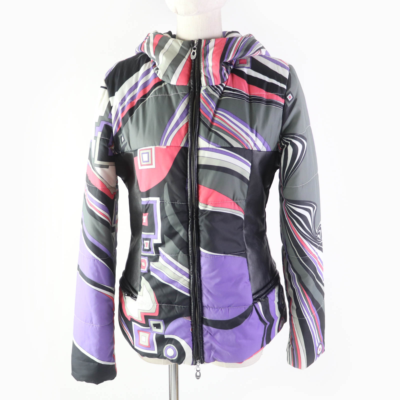 良品★Emilio Pucci エミリオプッチ フード付 ロゴZIP レザー使い プッチ柄 ダウンジャケット マルチカラー 36 イタリア製 レディース【中古】