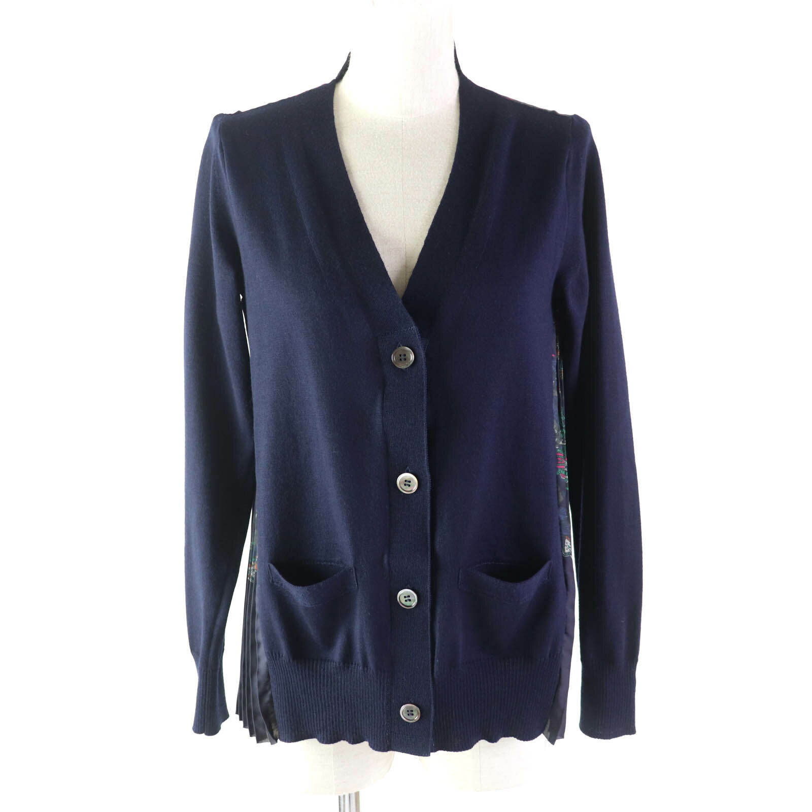 美品★Sacai サカイ 19AW 19-04567 シェルボタン付 ペイズリー柄 バックプリーツ カーディガン ネイビー マルチ 1 正規品 レディース【中古】