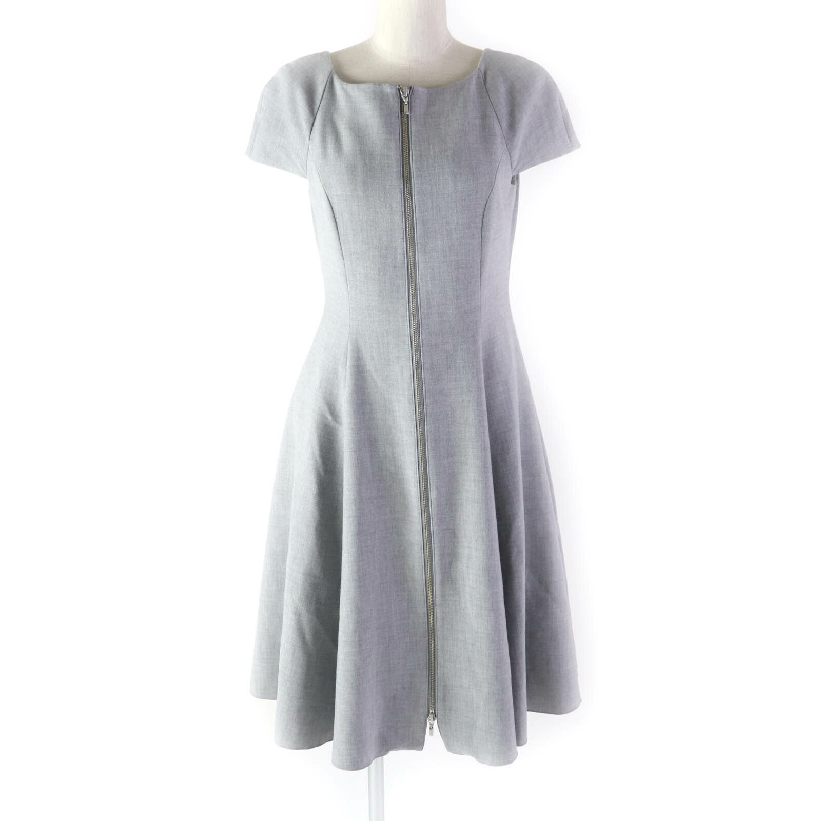 美品★FOXEY NEW YORK COLLECTION フォクシー ニューヨーク コレクション 39236 フロントダブルZIP フレアドレス ワンピース グレー 38 日本製 正規品 レディース【中古】