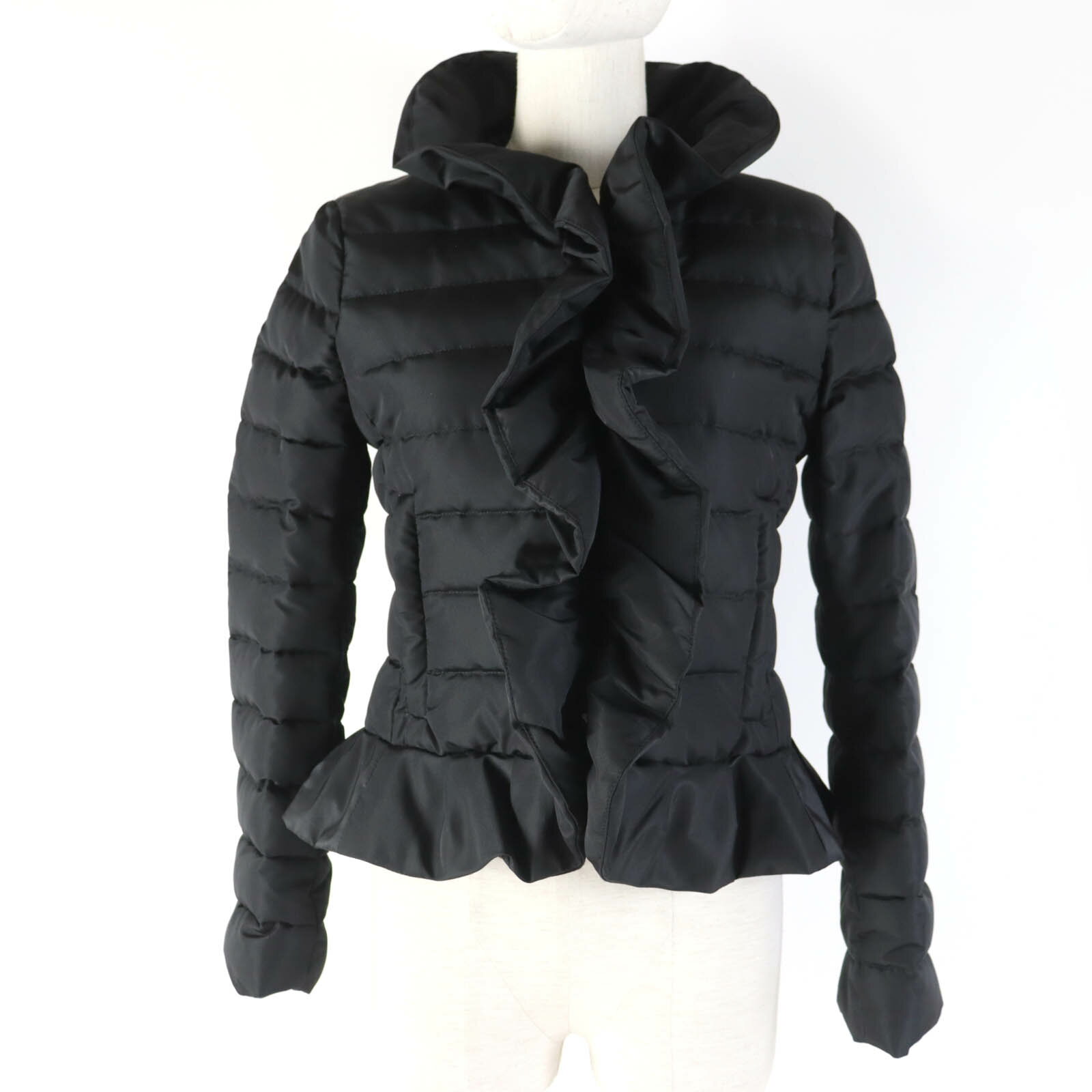美品☆VALENTINO ヴァレンティノ シルク フリルデザイン ZIP UP ダウンジャケット ブラック 38 正規品 レディース【中古】