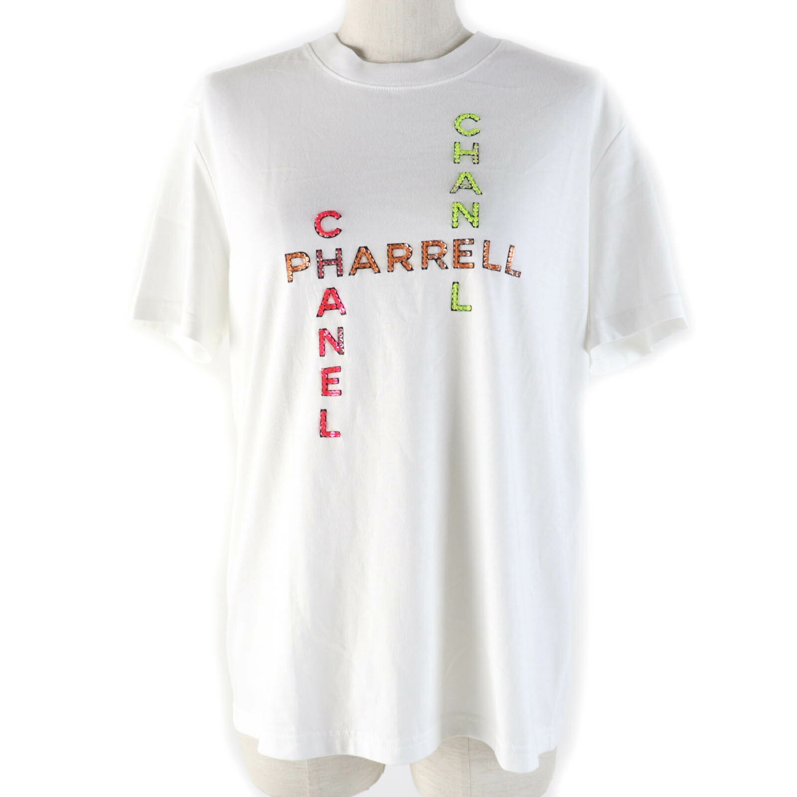 未使用品☆CHANEL シャネル ファレルウィリアムス 19D P61252K46833 コットン100％ ラインストーンロゴ 半袖Tシャツ ホワイト S イタリア製 正規品 レディース【中古】