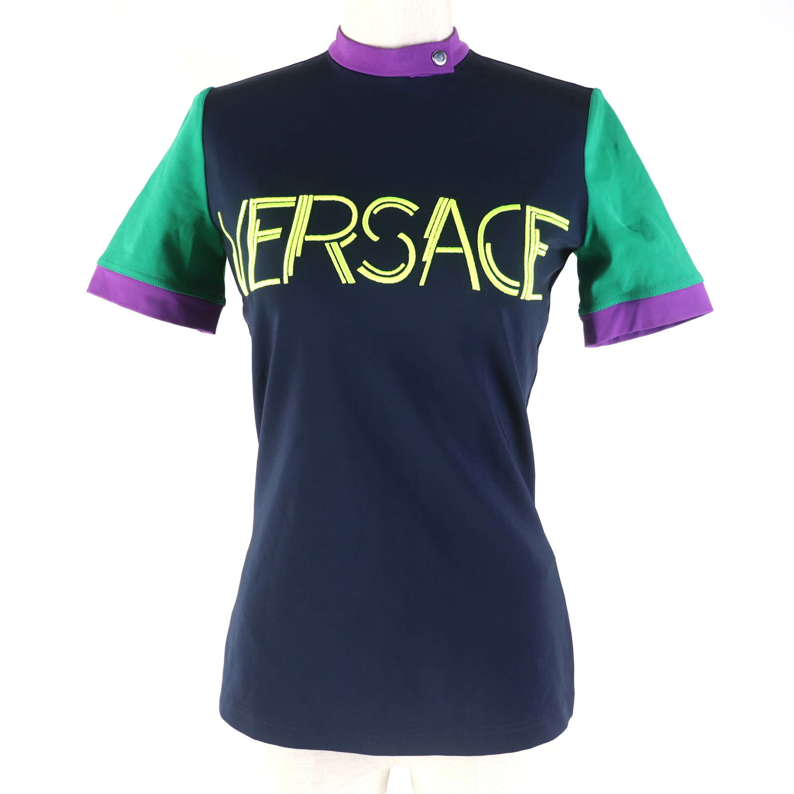 極美品☆VERSACE ヴェルサーチ フロントロゴ刺繍 スタンドネック 半袖 カットソー マルチカラー 38 イタリア製 正規品 レディース【中古】