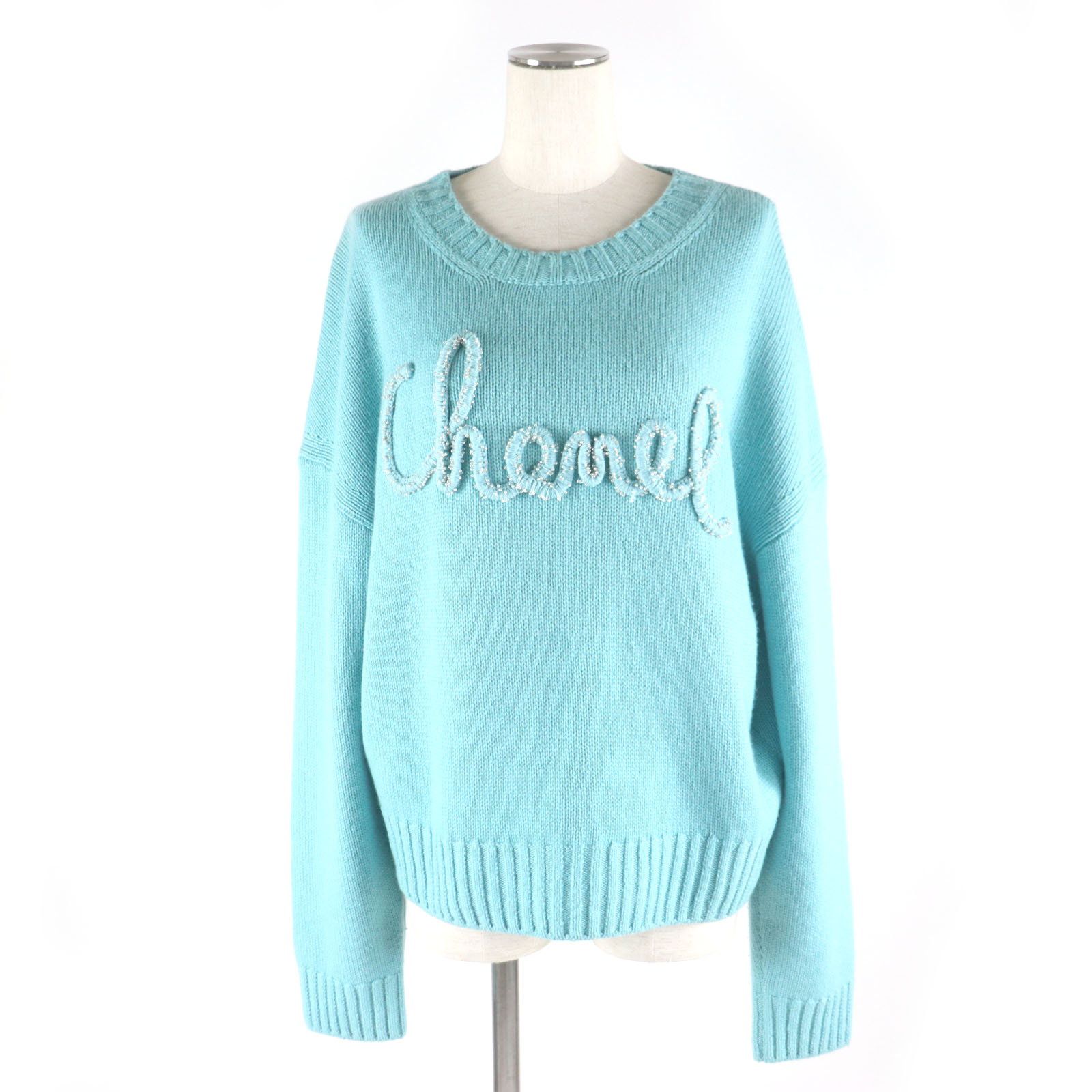 極美品▼CHANEL シャネル P65189 カシミヤ100% ビーズロゴデザイン クルーネック ニット セーター ライトブルー 希少大きいサイズ50 イタリア製 レディース メンズOK【中古】