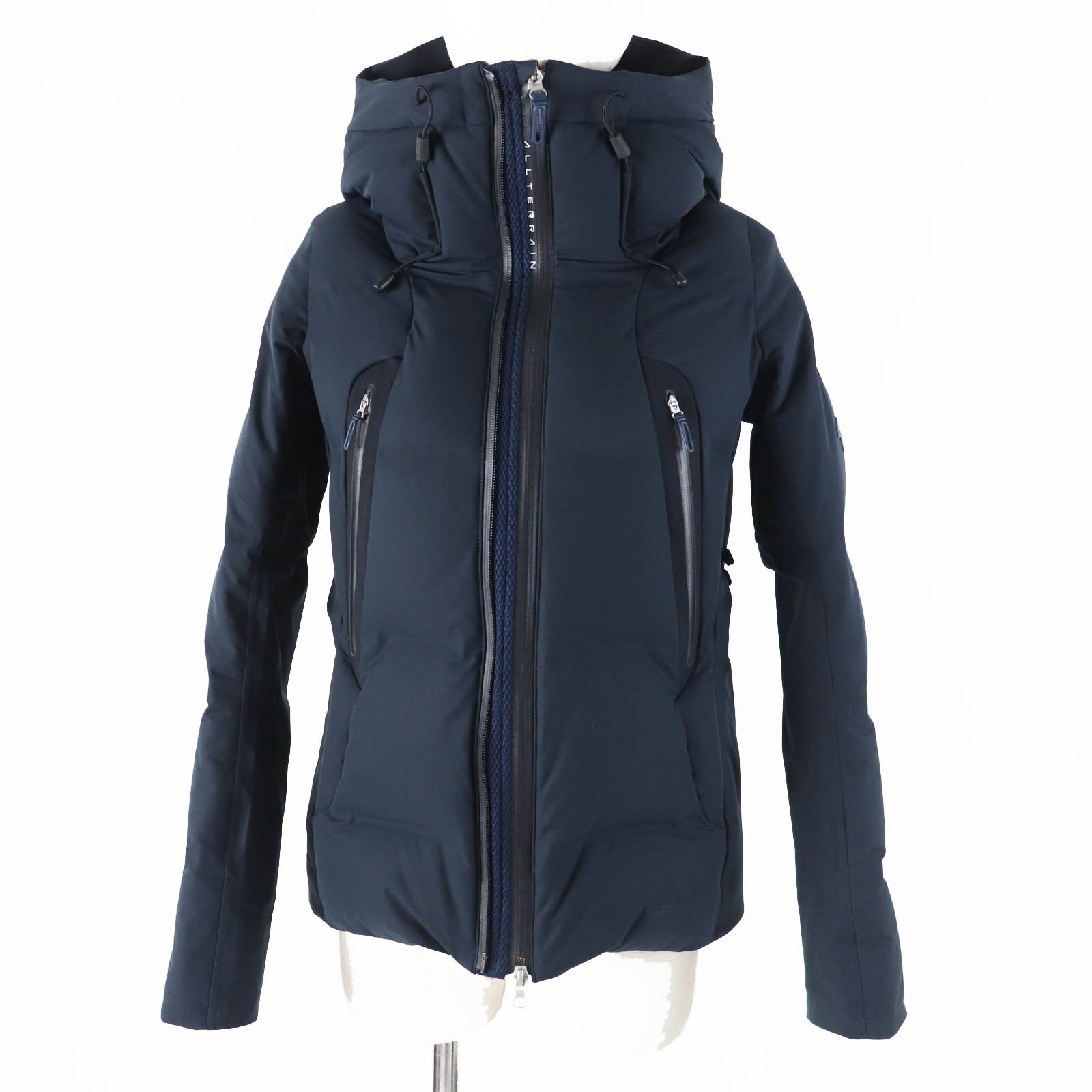 美品◎DESCENTE ALLTERRAIN　MIZUSAWA DOWN デサントオルテライン 水沢ダウン マウンテニアL DAWMGK40U フード付き ダウンジャケット ネイビー S 日本製 正規品 レディース【中古】