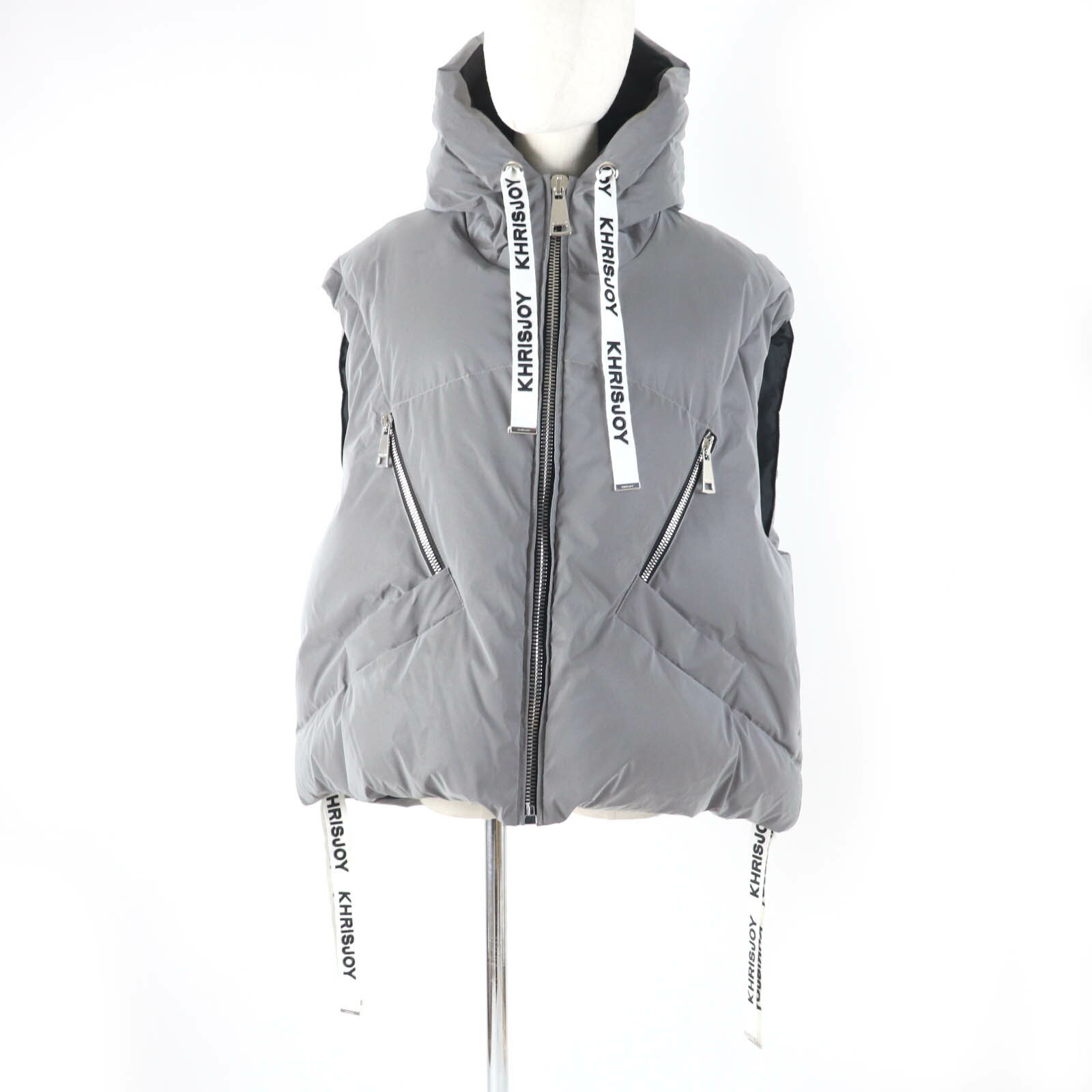極美品☆KHRISJOY クリスジョイ ロゴテープ オーバーサイズ フード付 ZIP UP ダウンベスト グレー レディース約M～Lサイズ相当 ハンガー・ガーメント付き イタリア製 レディース【中古】