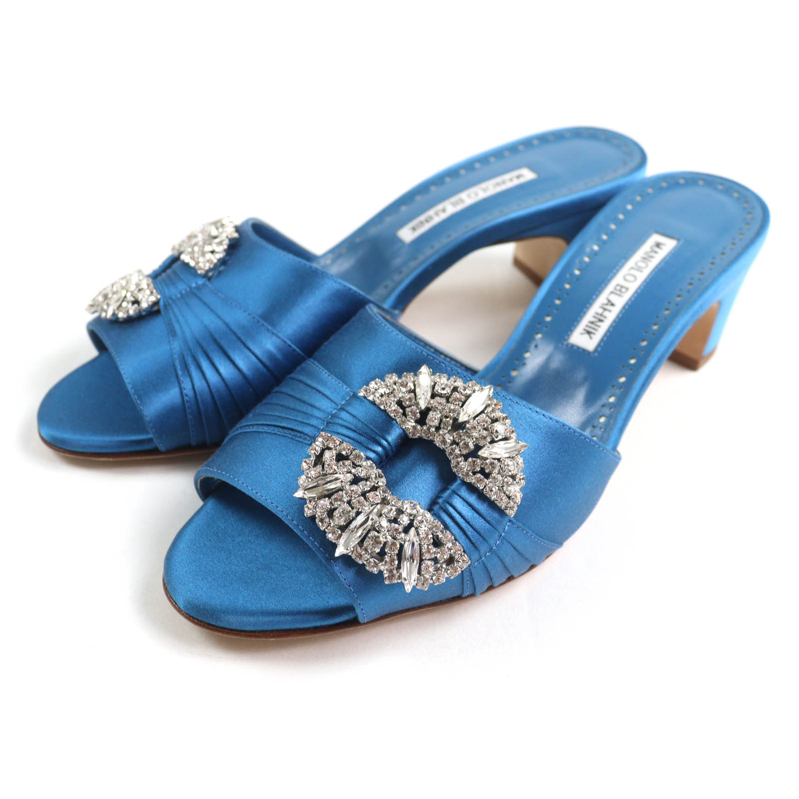 極美品★MANOLO BLAHNIK マノロブラニク Prinap 50 クリスタルバックル付 サテン ミュール サンダル ブルー 38 イタリア製 レディース【中古】