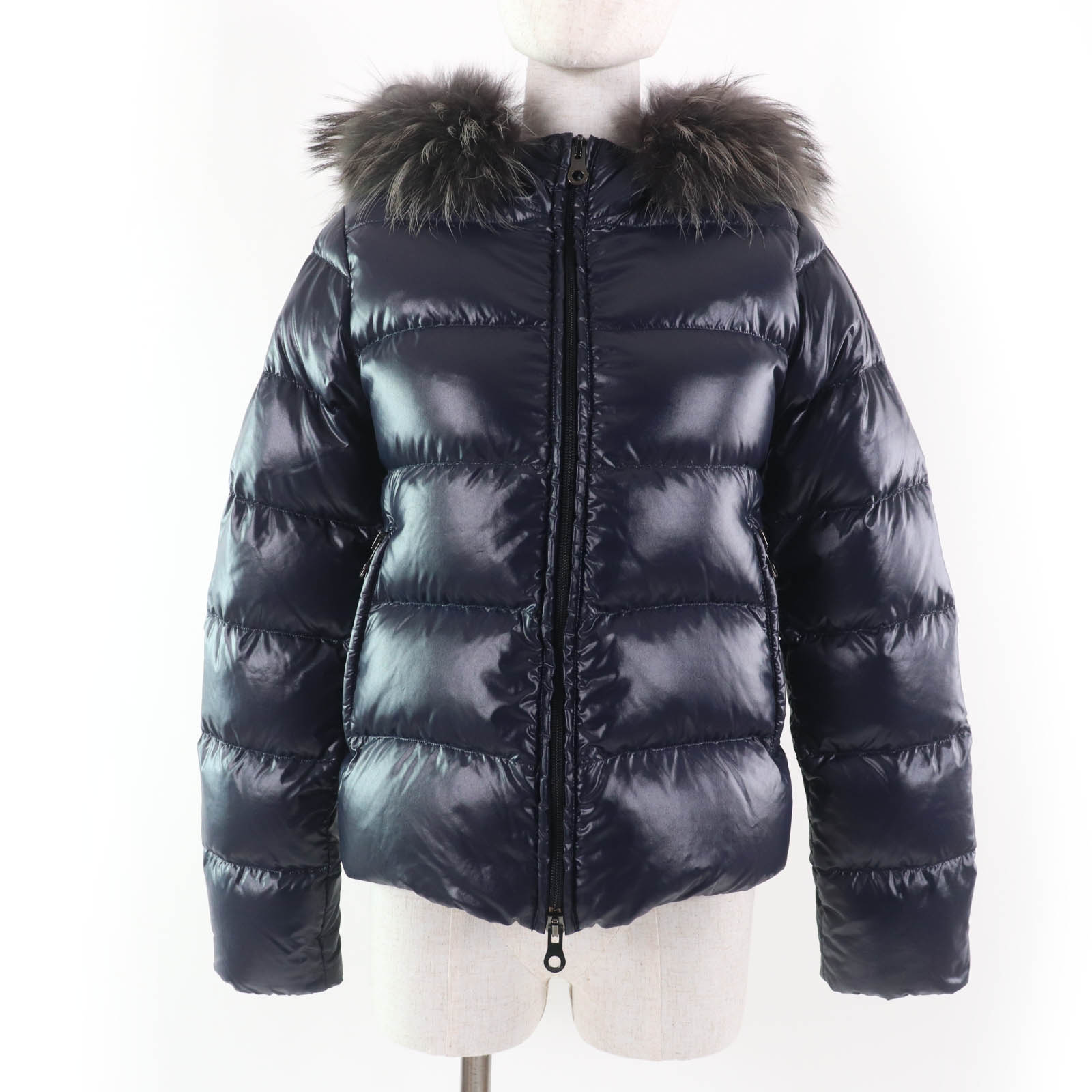 美品☆DUVETICA デュベティカ ADHARA ラクーンファー・フード付 ZIP UP ダウンジャケット ネイビー 38 正規品 レディース【中古】