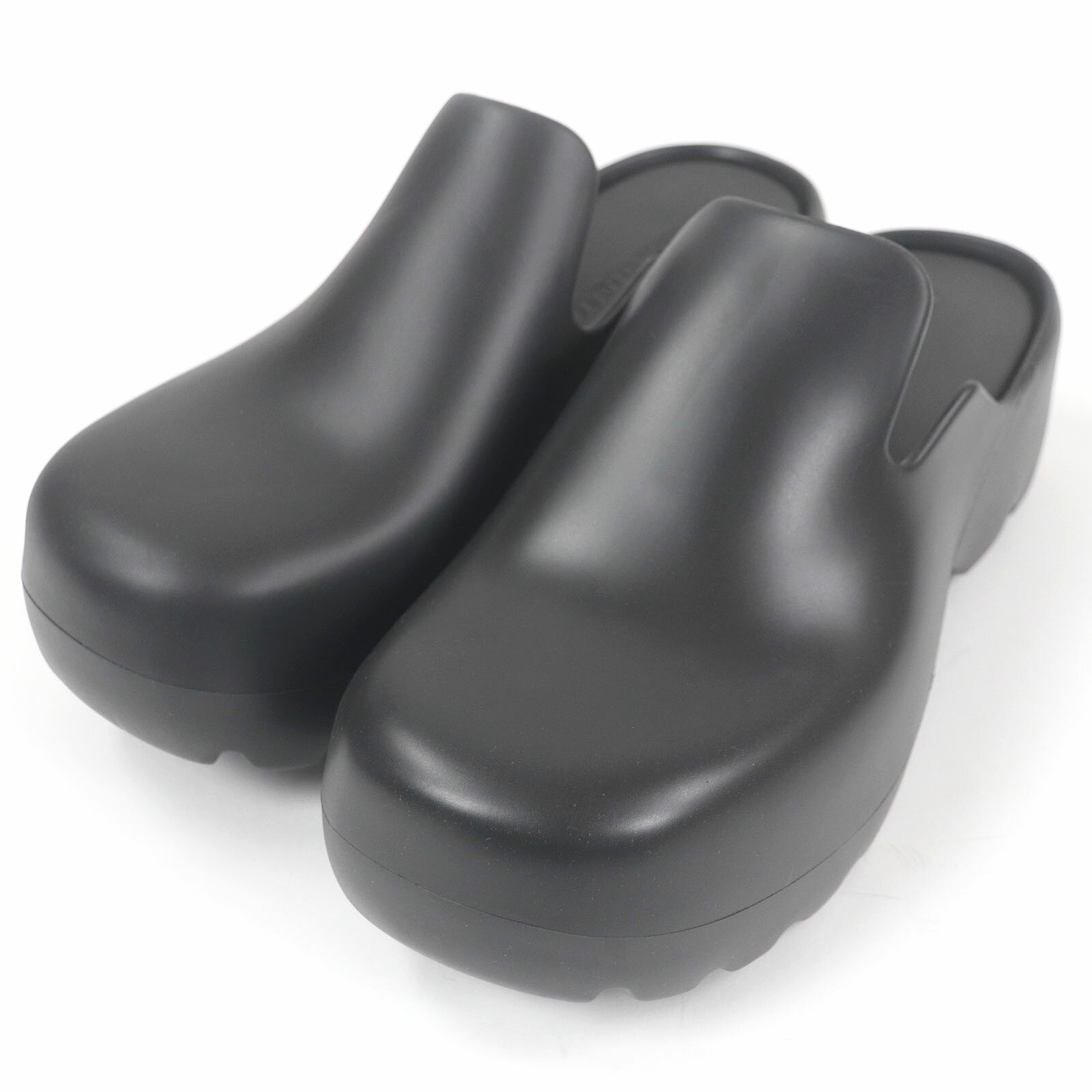 未使用品□BOTTEGAVENETA ボッテガヴェネタ 690102 FLASH PUMP ラバー スライドサンダル フラットシューズ ブラック 42 イタリア製 メンズ【中古】
