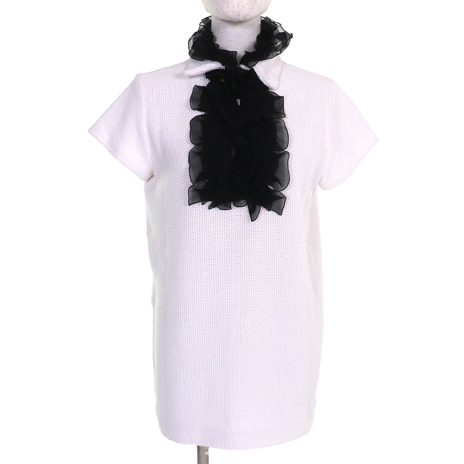 【ドンドン見直し】極美品△CHANEL シャネル P71969 コットン ココボタン 襟フリルデザイン 半袖 ニット ワンピース チュニック トップス ホワイト ブラック 34 イタリア製 正規品 レディース【中古】