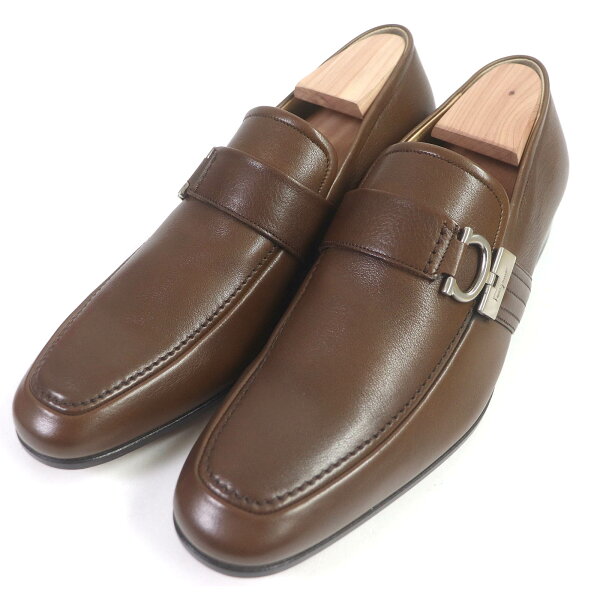 未使用品□Salvatore Ferragamo サルヴァトーレフェラガモ PISA レザー ガンチーニ金具 モカシン フラットシューズ ローファー ブラウン 6 2E 箱付き イタリア製 メンズ【中古】